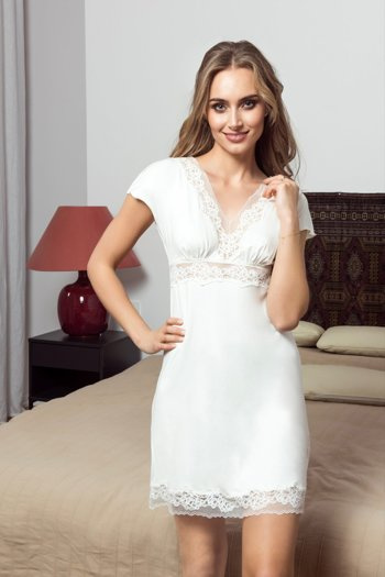 Tracy Nightdress ecru